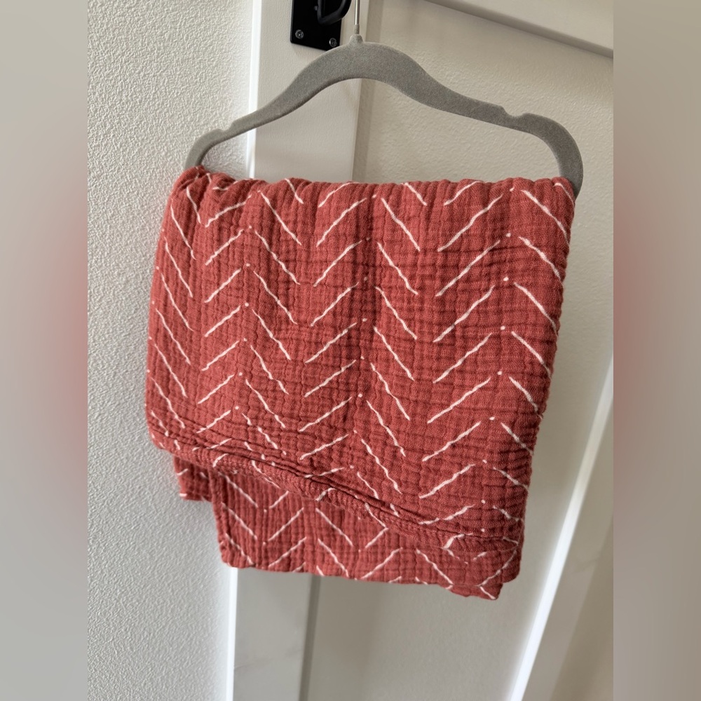 Itzy Ritzy Muslin Breastfeeding Boss Swaddle and Nursing Cover in Rust